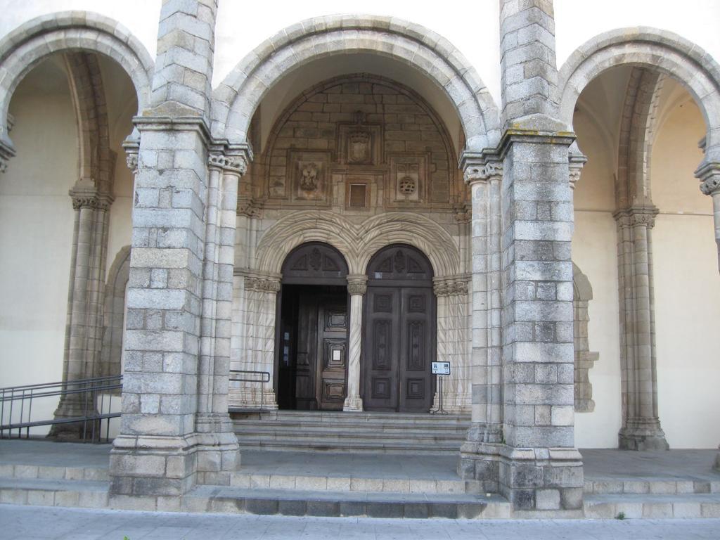Ebora Home - Garage Free - Centro Historico Evora Bagian luar foto